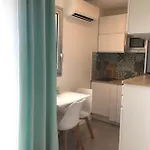 100m De La